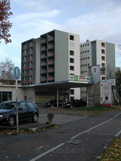 Abriss Hochaus Koeln Vingst 20.jpg